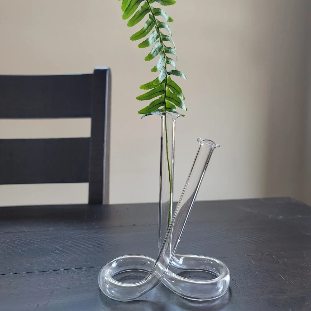 VTG Hand Blown Sculptural Glass Vase Twisted